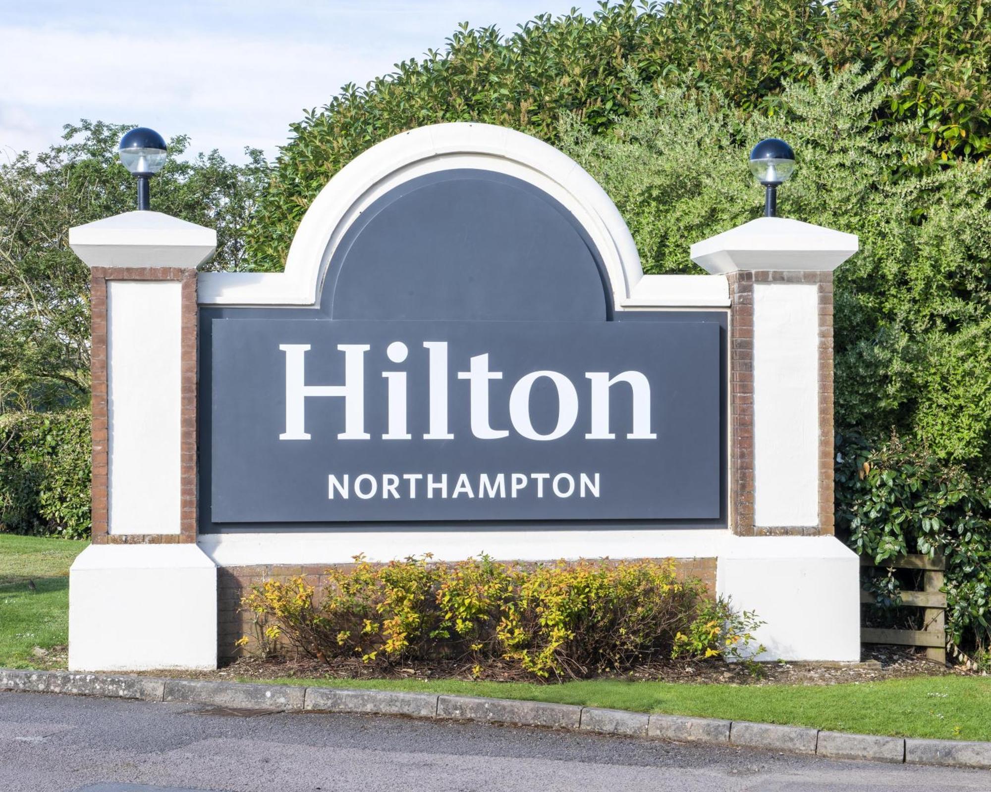 Hilton Northampton Hotel Exteriör bild